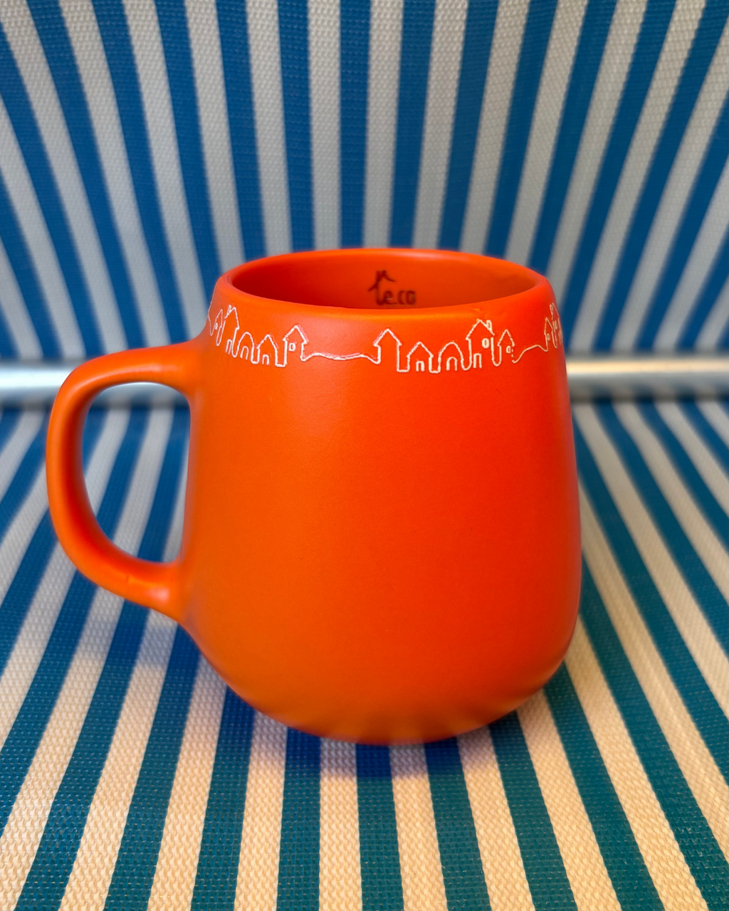 Caneca de porcelana fosca - Linha de Casinhas