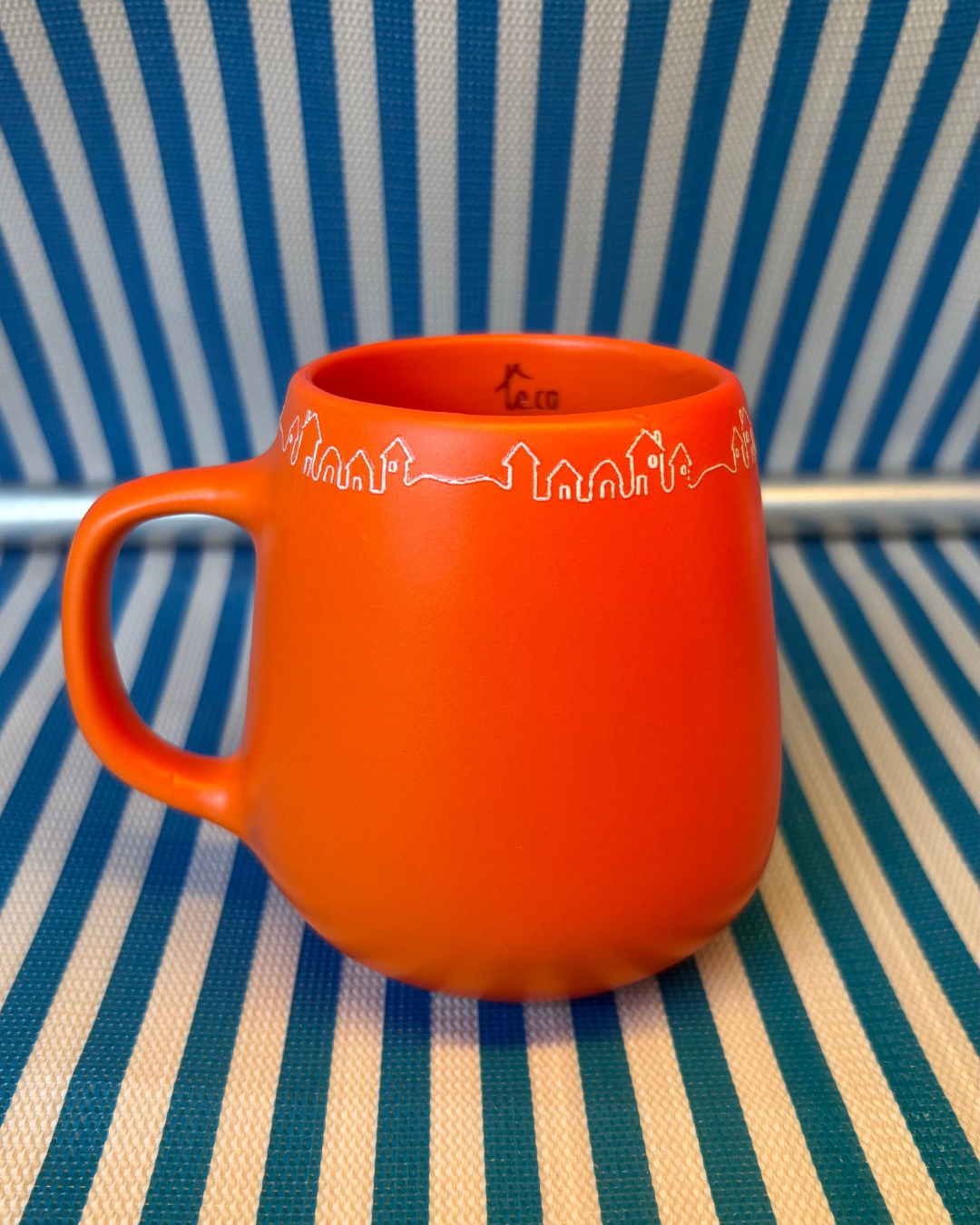 Caneca de porcelana fosca - Linha de Casinhas