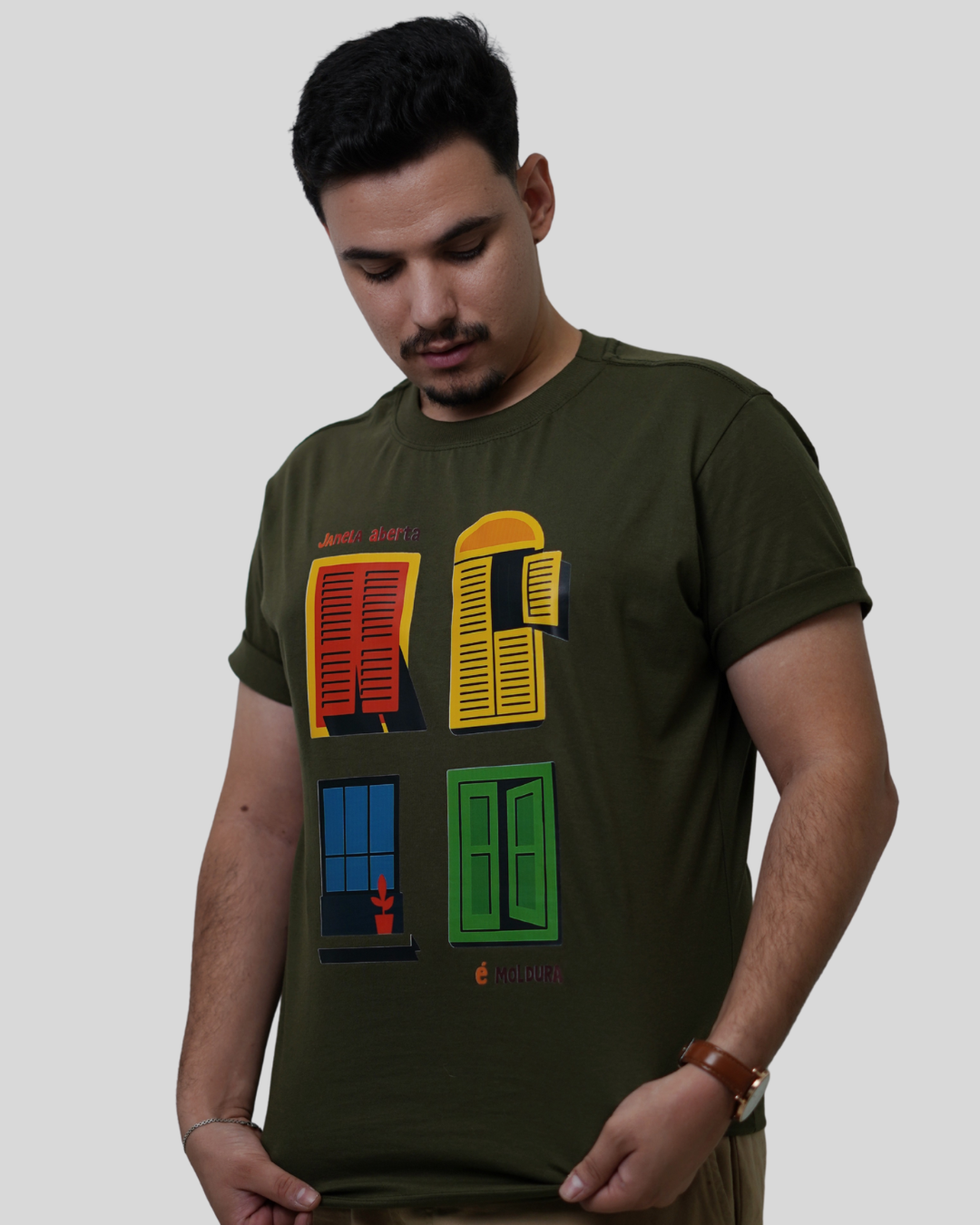 Camiseta Masculina - Janela Aberta É Moldura