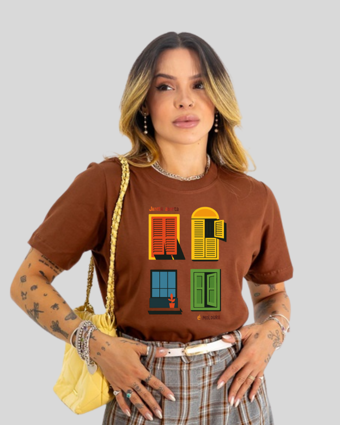 Camiseta Feminina - Janela Aberta É Moldura