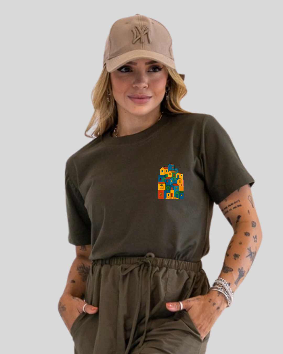 Camiseta Feminina - Casinhas do Brasil